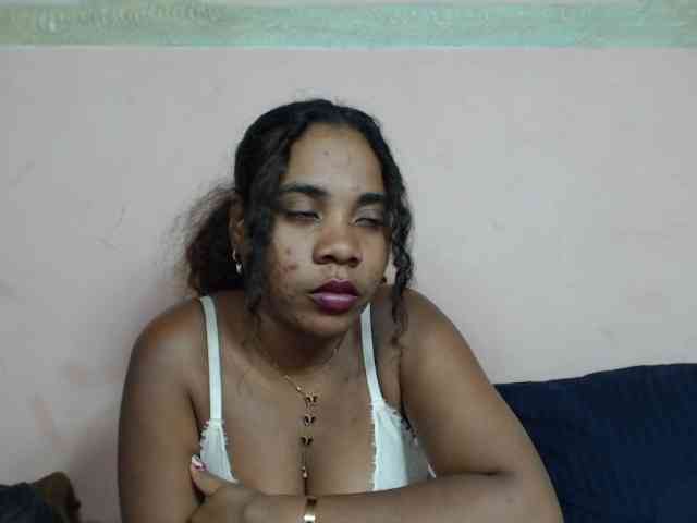 AlineEdena webcam