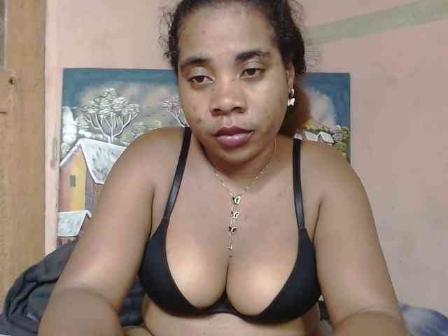 AlineEdena webcam