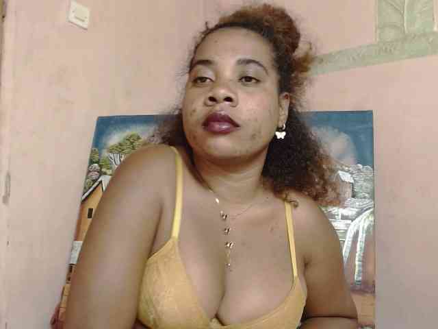 AlineEdena webcam