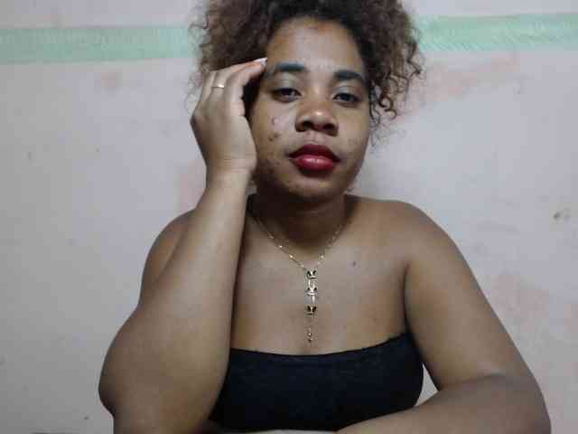 AlineEdena webcam