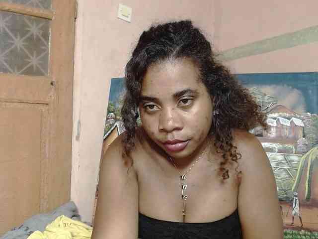 AlineEdena webcam