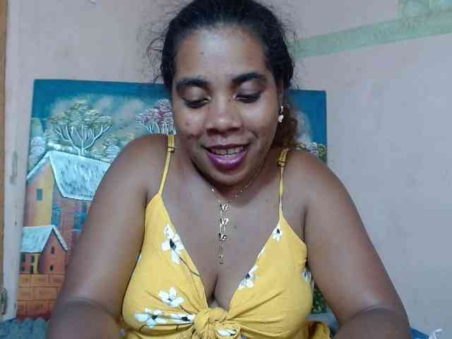 AlineEdena webcam