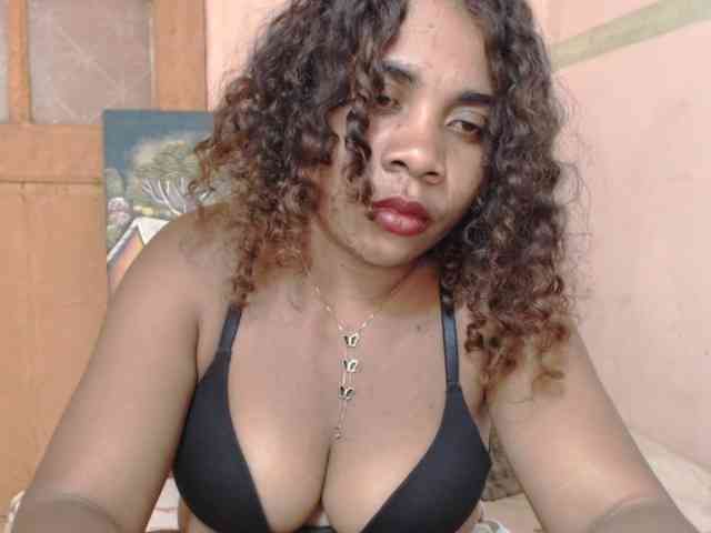 AlineEdena webcam