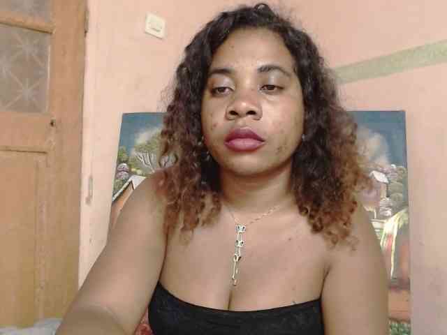 AlineEdena webcam