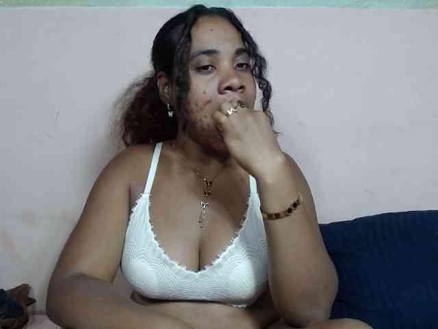 AlineEdena webcam