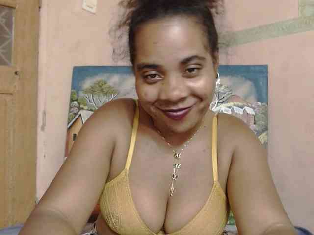 AlineEdena webcam