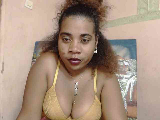 AlineEdena webcam
