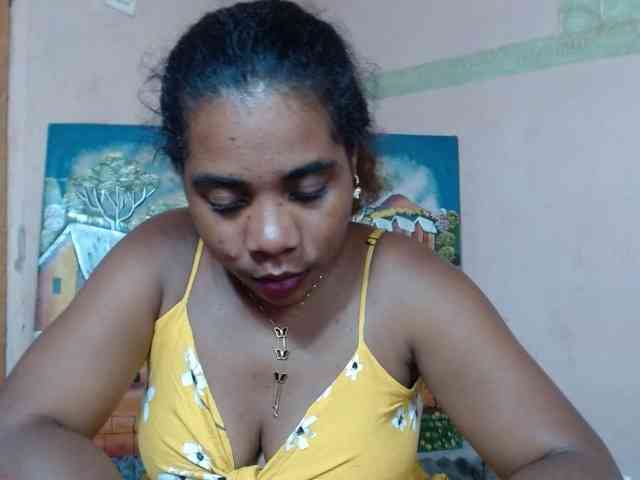 AlineEdena webcam
