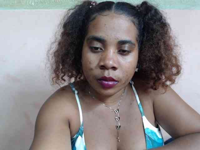 AlineEdena webcam