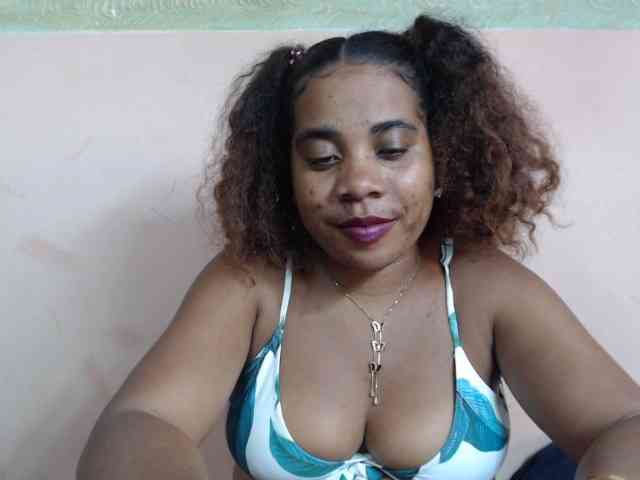 AlineEdena webcam