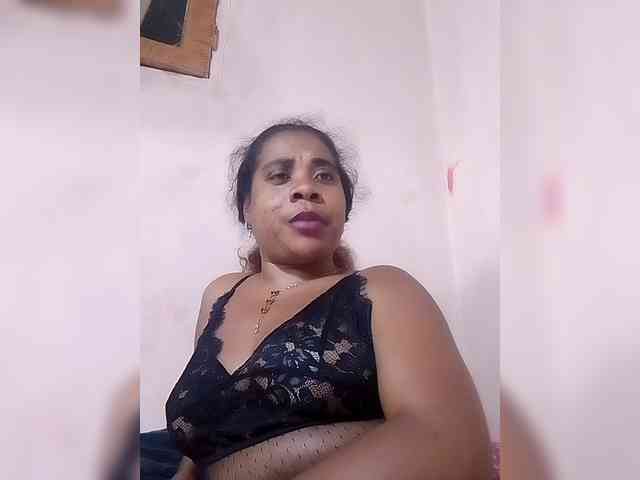 AlineEdena webcam