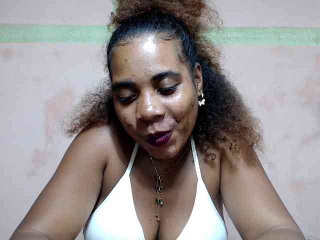AlineEdena webcam