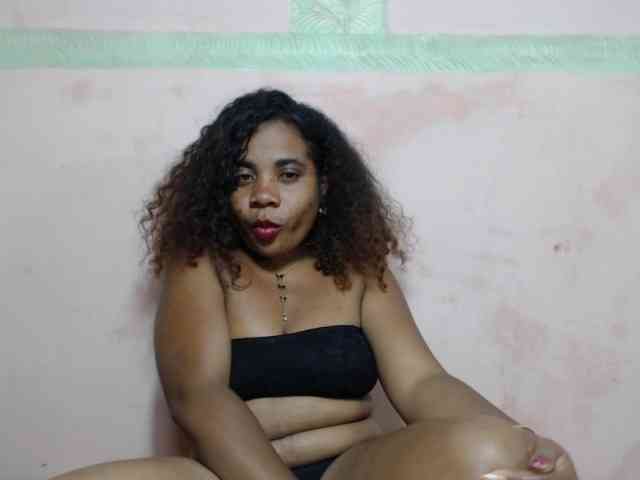 AlineEdena webcam