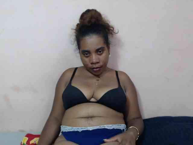 AlineEdena webcam