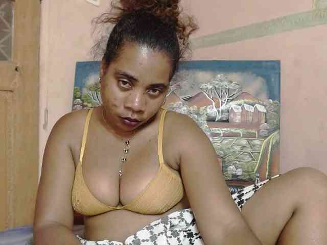 AlineEdena webcam