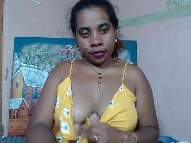 AlineEdena webcam