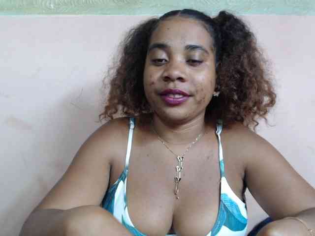 AlineEdena webcam