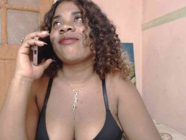 AlineEdena webcam