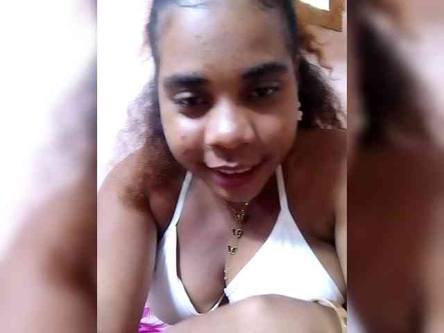 AlineEdena webcam