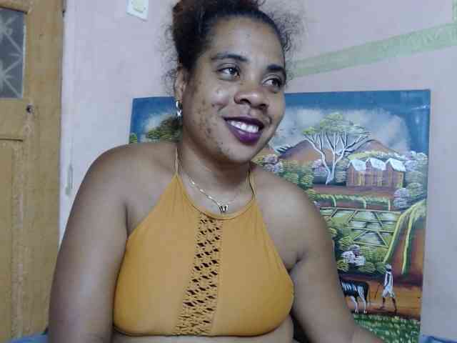 AlineEdena webcam