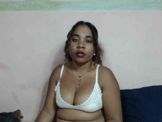 AlineEdena webcam