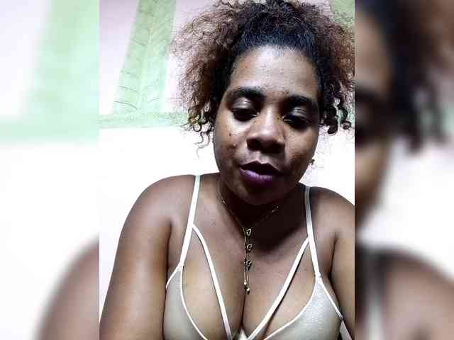 AlineEdena webcam