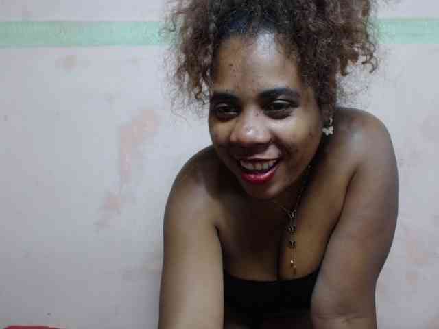 AlineEdena webcam