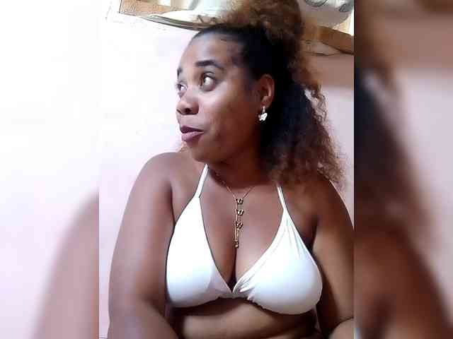AlineEdena webcam