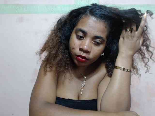 AlineEdena webcam