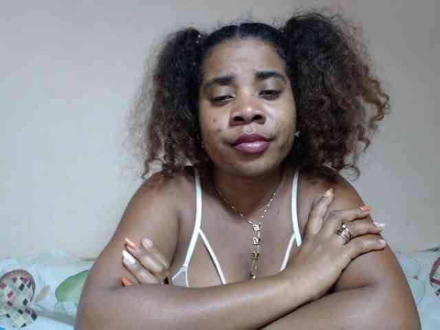 AlineEdena webcam