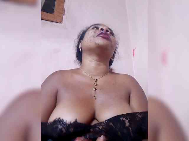 AlineEdena webcam