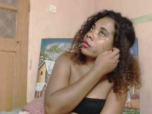 AlineEdena webcam