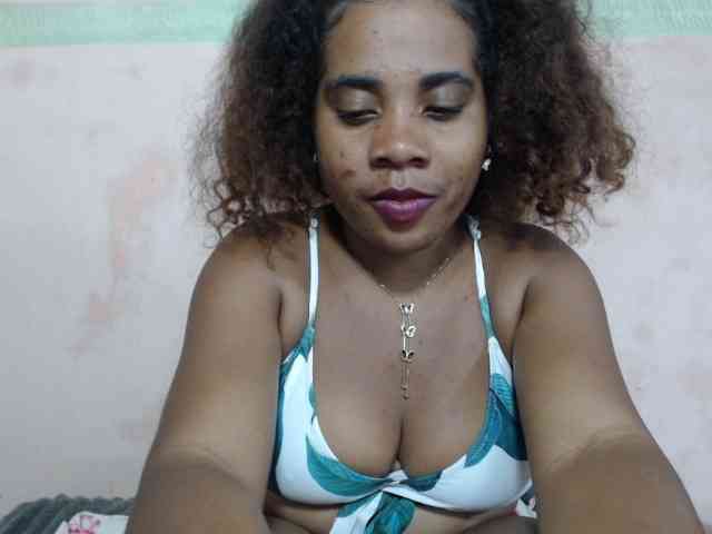 AlineEdena webcam