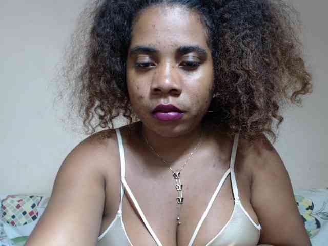 AlineEdena webcam