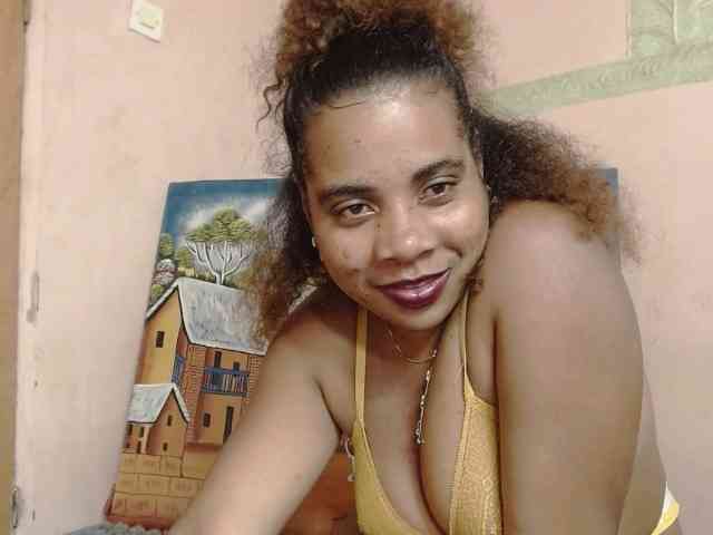 AlineEdena webcam