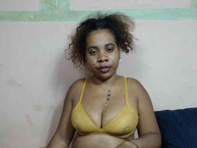 AlineEdena webcam