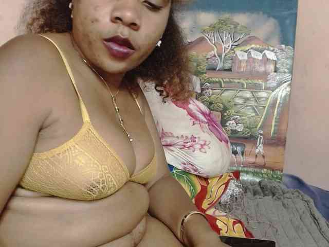AlineEdena webcam