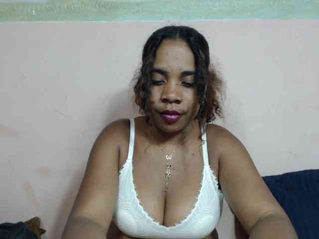 AlineEdena webcam