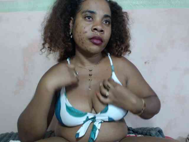 AlineEdena webcam