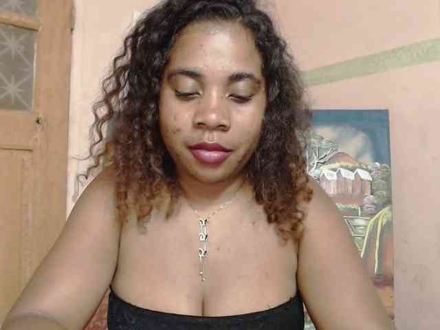 AlineEdena webcam