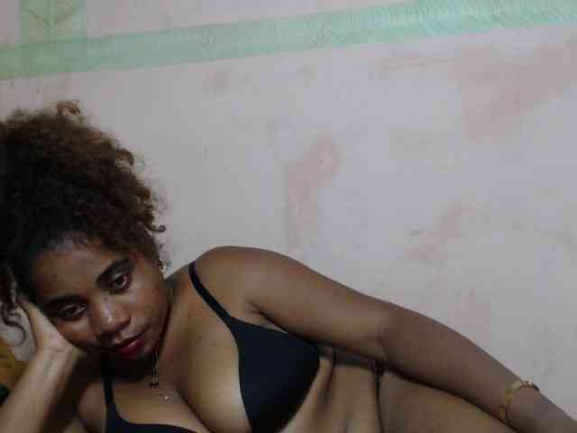 AlineEdena webcam
