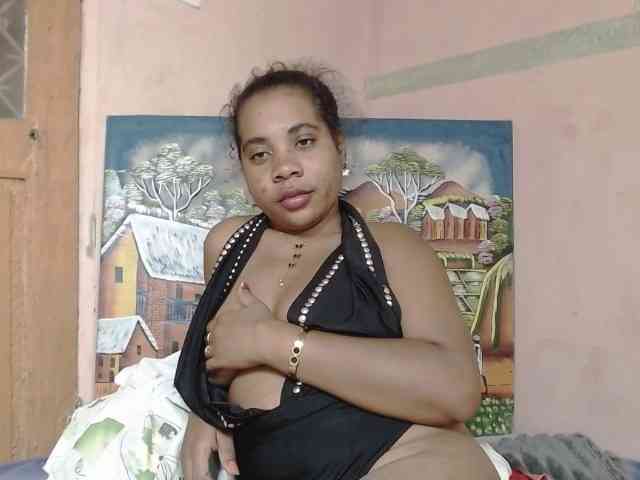 AlineEdena Live Webcam on BongaCams