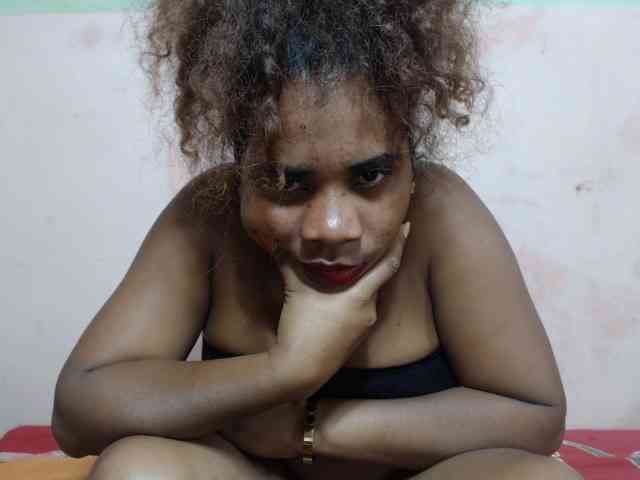AlineEdena webcam