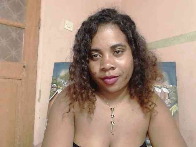 AlineEdena webcam