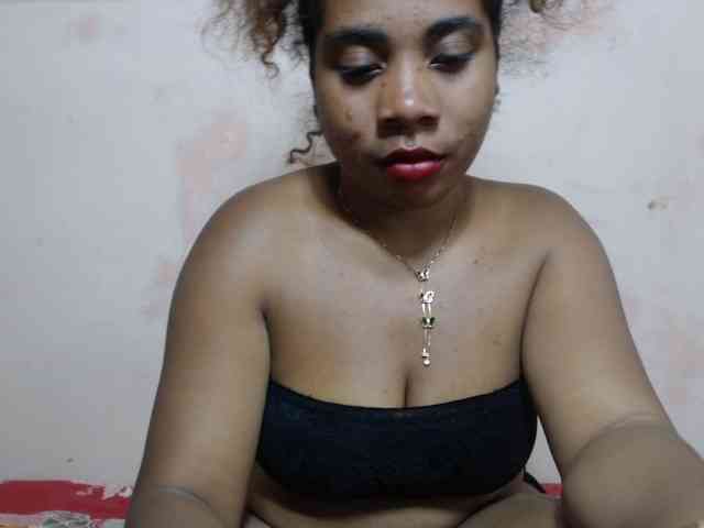 AlineEdena webcam