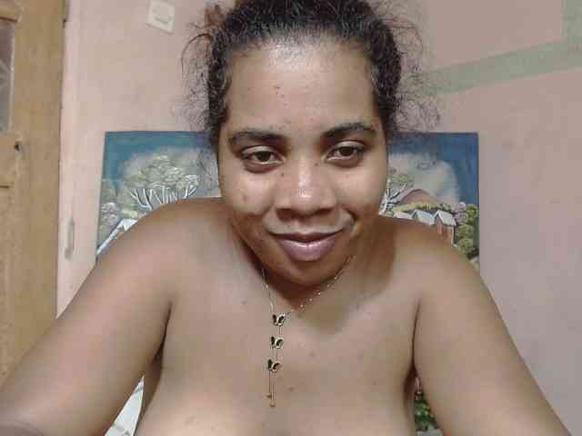 AlineEdena webcam