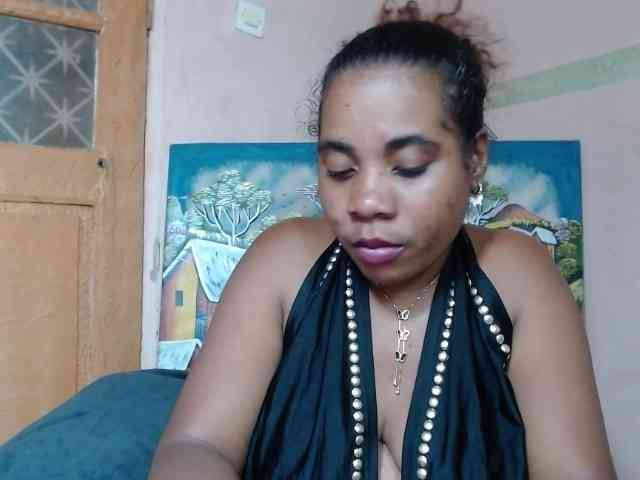 AlineEdena webcam
