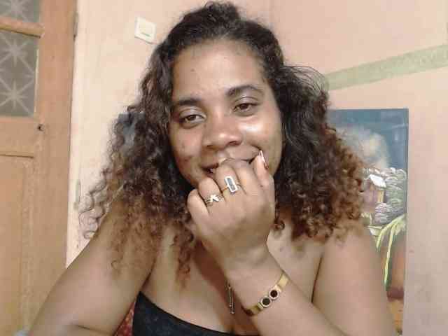 AlineEdena webcam