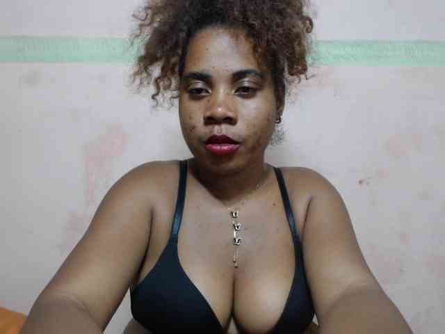 AlineEdena webcam