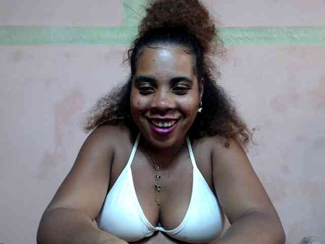 AlineEdena webcam